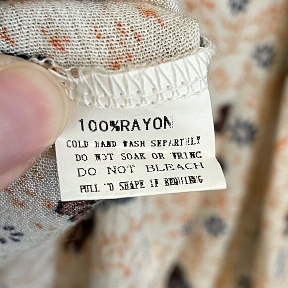 Kim Gravel Bellisima Boho Top Small Pink Floral Tassel Feminine Romantic NWT - Picture 10 of 10